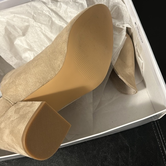 Steve Madden booties - Picture 3 of 7